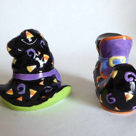 NEW 2003 SPOOKY HOLLOW WITCH HAT BOOT CERAMIC SALT PEPPER SHAKER SET - Picture 5 of 15